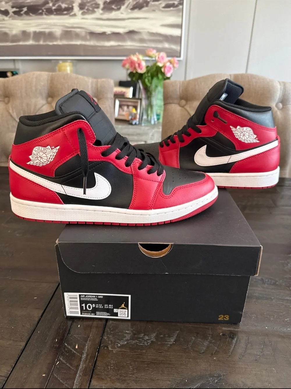 Jordan 1 Mid Gym Red Black White. Mens 10.5. pre-owned. Worn
